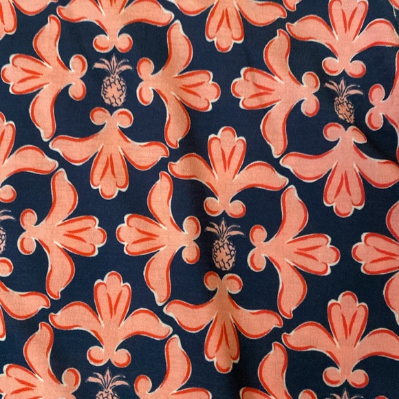 Simply Southern NWT blue and pink knit tunic w/handkerchief hem size S - Picture 2 of 6